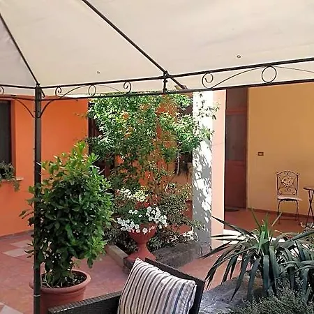 La Piazzetta 3*